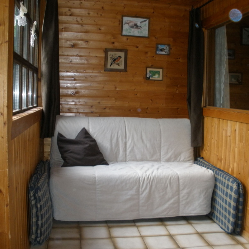 Vorraum mit Schlafcouch
